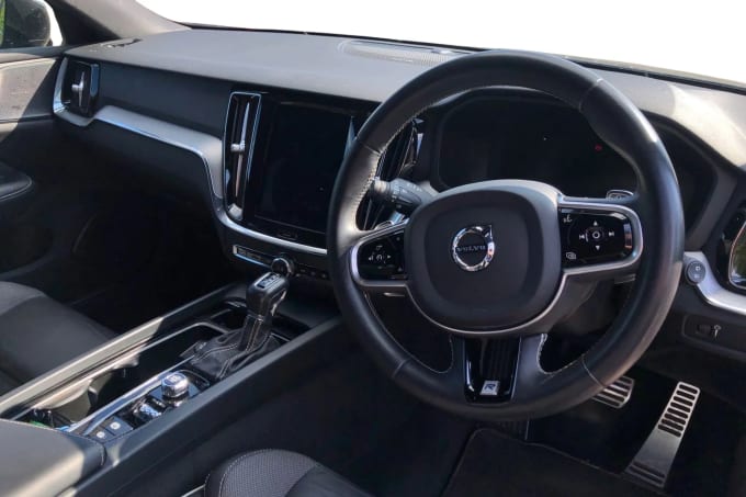 2020 Volvo V60