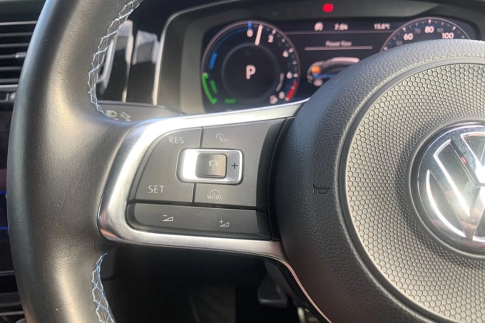 2017 Volkswagen Golf