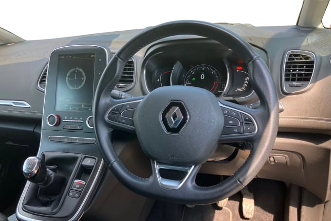 2017 Renault Grand Scenic