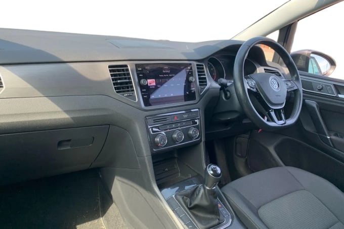 2019 Volkswagen Golf Sv