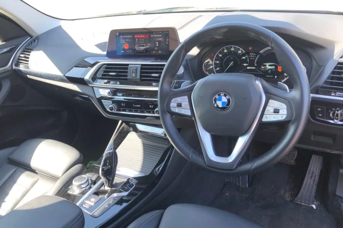 2022 BMW X3