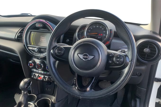 2016 Mini Hatch
