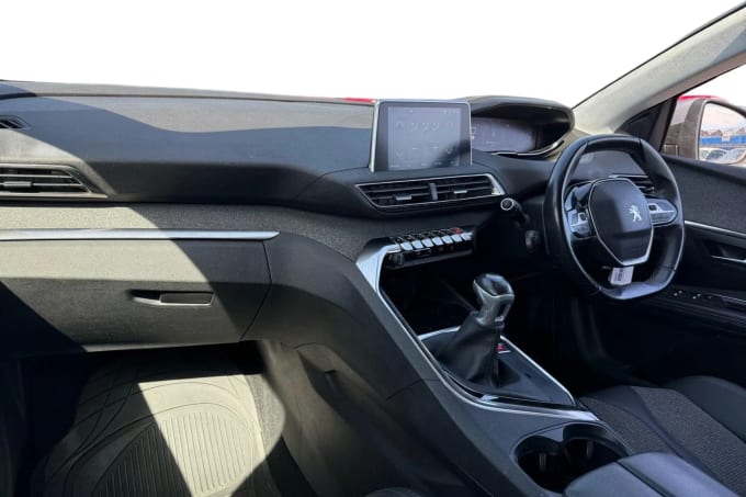 2020 Peugeot 5008