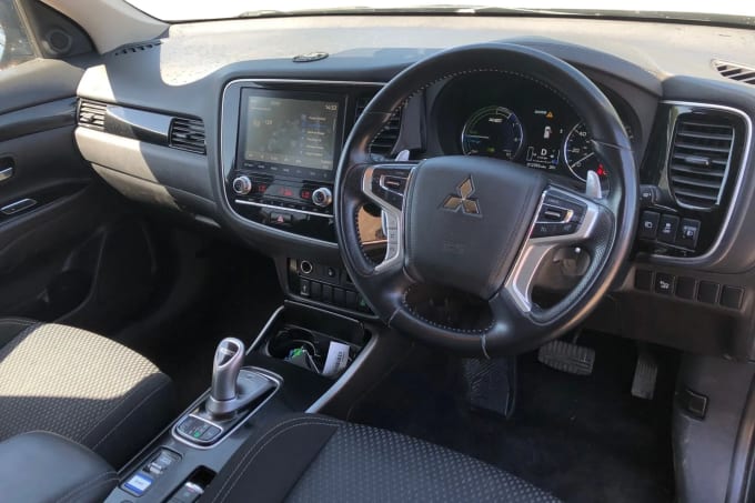 2020 Mitsubishi Outlander