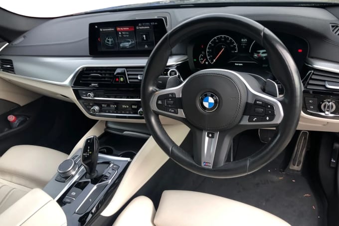 2019 BMW 5 Series
