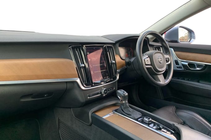 2016 Volvo S90