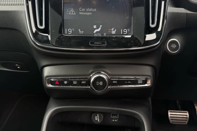 2020 Volvo Xc40