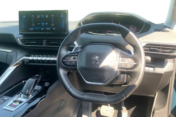 2022 Peugeot 3008