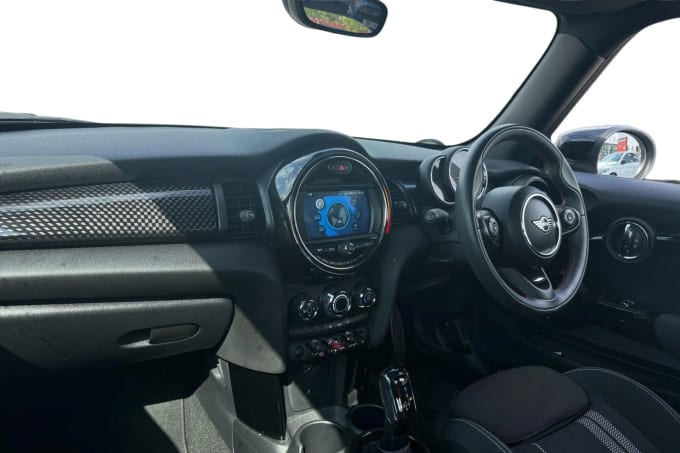2020 Mini Hatch