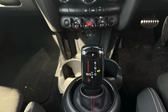 2020 Mini Hatch