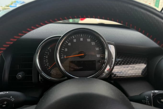 2020 Mini Hatch