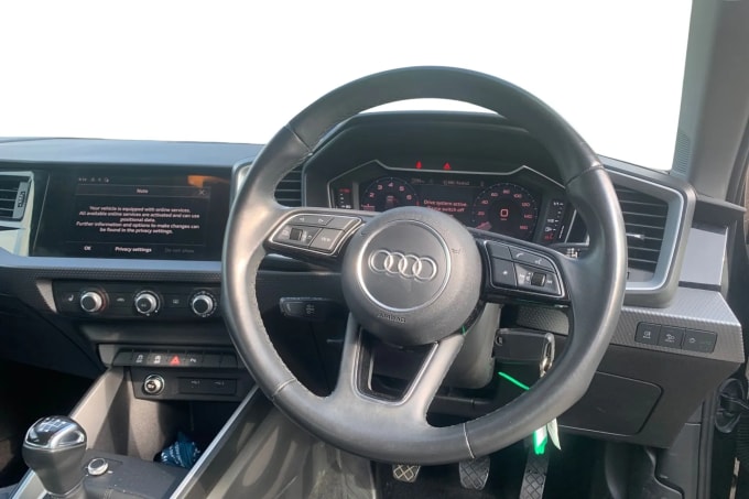 2022 Audi A1