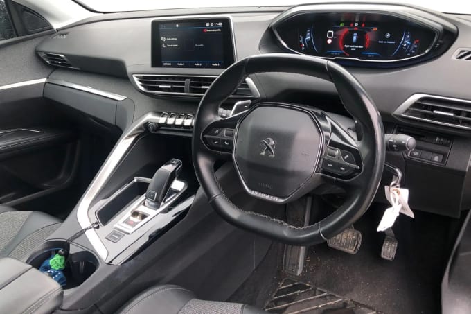 2020 Peugeot 5008