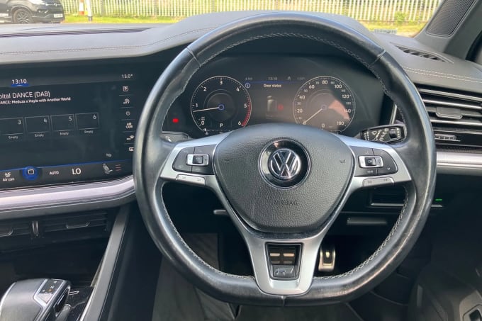 2019 Volkswagen Touareg