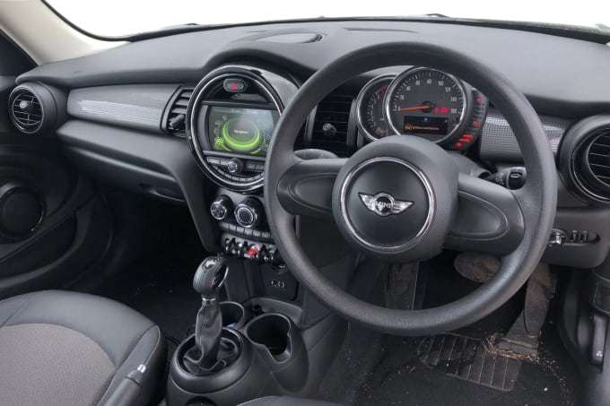 2017 Mini Hatch