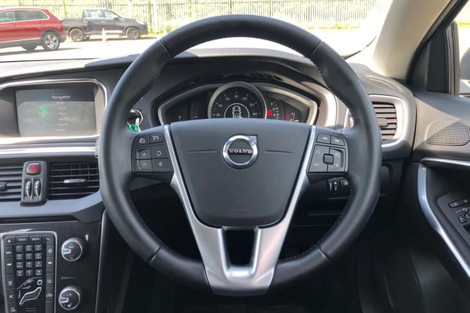 2018 Volvo V40