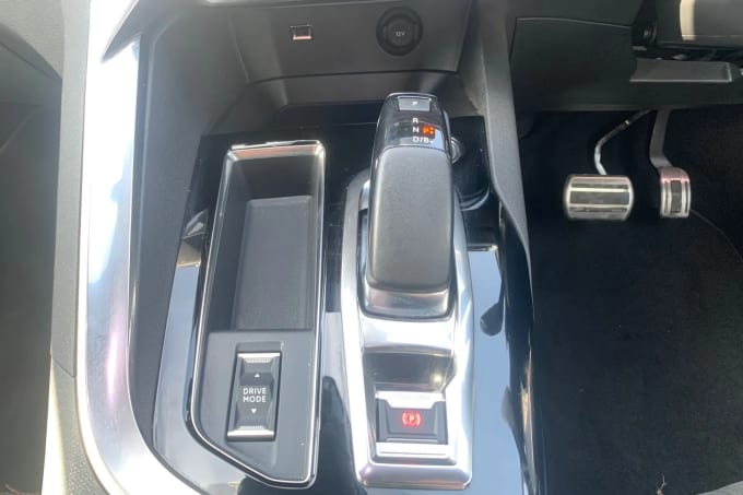 2022 Peugeot 3008