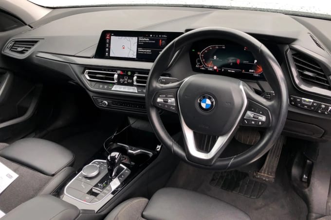 2022 BMW 1 Series