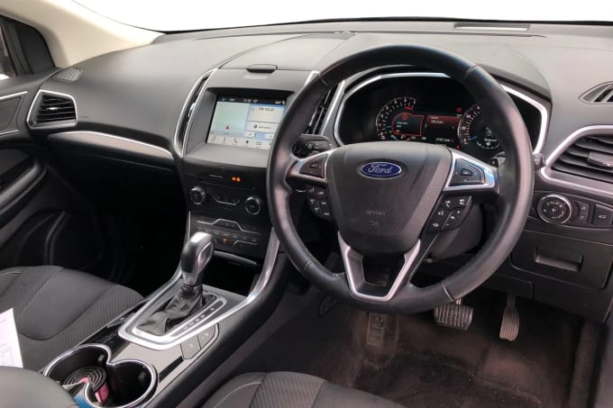 2017 Ford Edge