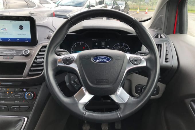 2022 Ford Grand Tourneo Connect