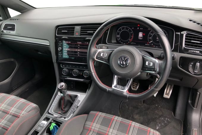 2018 Volkswagen Golf
