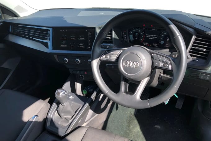 2022 Audi A1