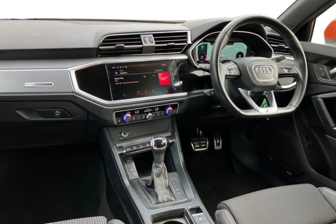 2022 Audi Q3