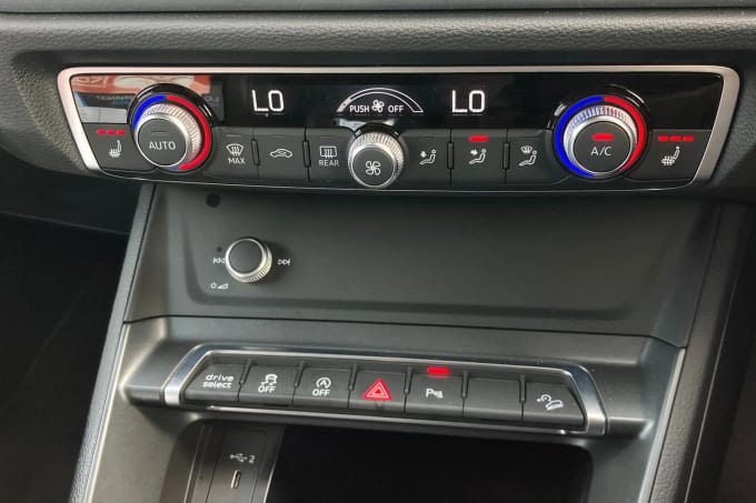 2022 Audi Q3