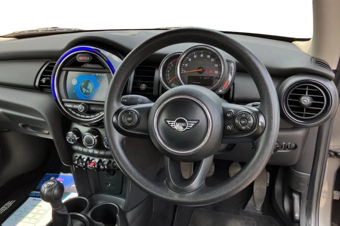 2018 Mini Hatch