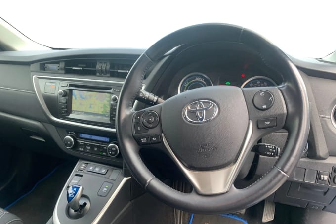 2015 Toyota Auris
