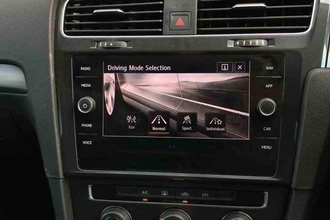 2019 Volkswagen Golf