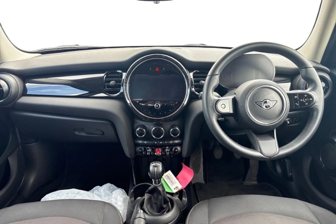 2022 Mini Hatch