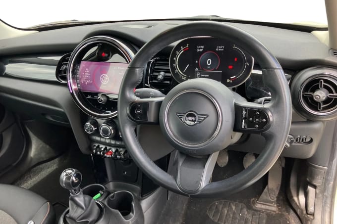 2021 Mini Hatch