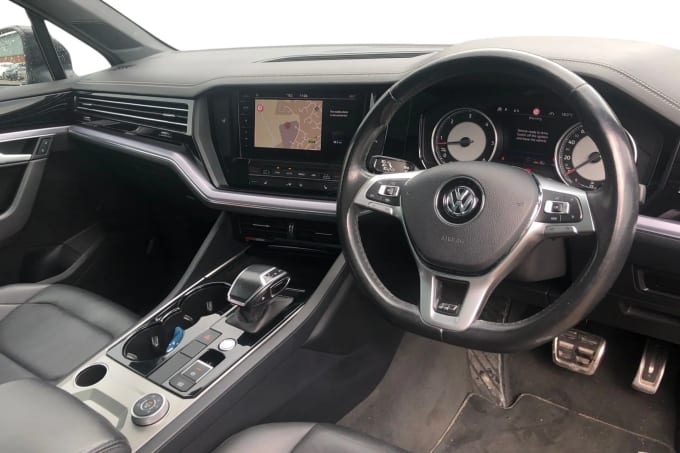2019 Volkswagen Touareg