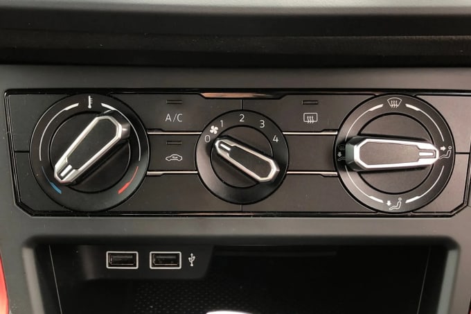 2019 Volkswagen Polo
