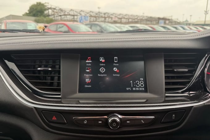 2019 Vauxhall Insignia