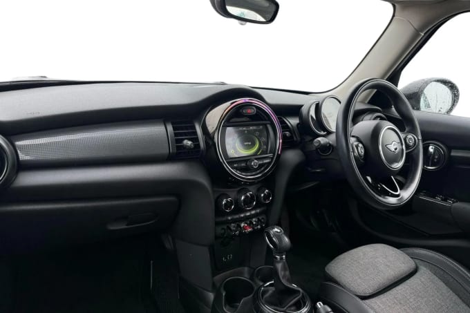 2017 Mini Hatch