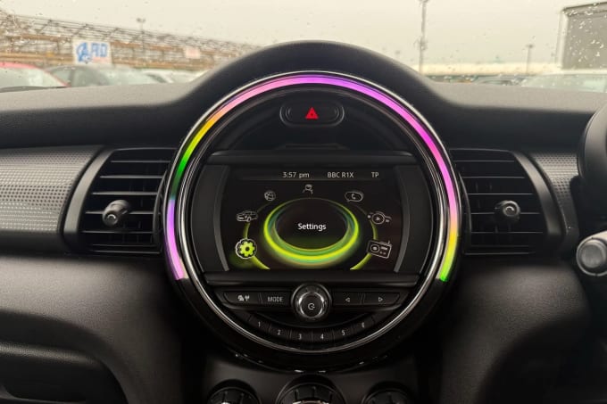 2017 Mini Hatch