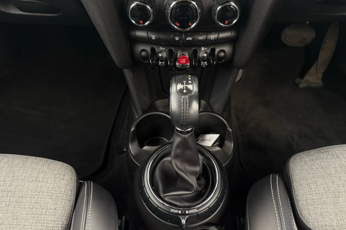 2017 Mini Hatch