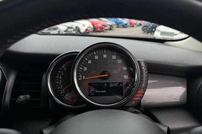 2017 Mini Hatch