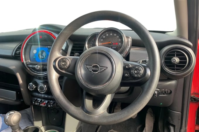 2018 Mini Hatch