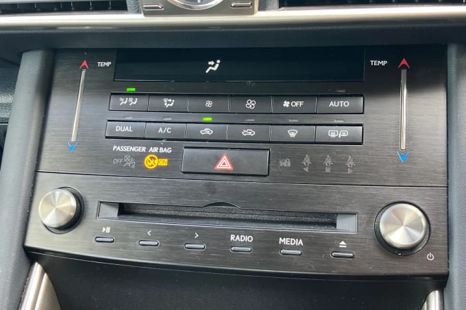 2017 Lexus Is