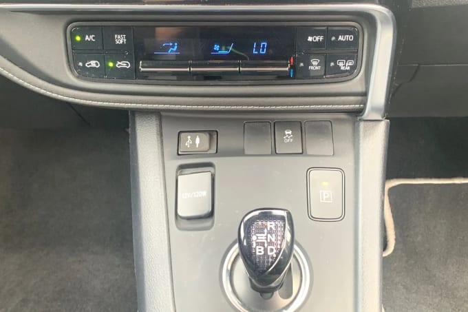 2018 Toyota Auris
