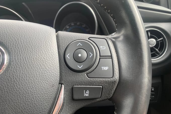 2018 Toyota Auris