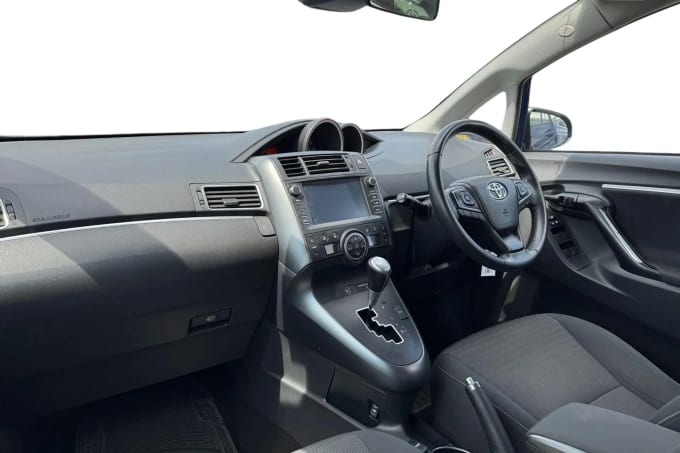 2016 Toyota Verso