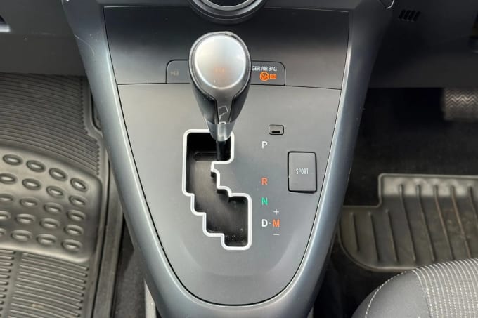 2016 Toyota Verso