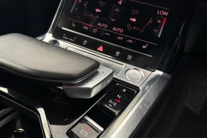 2020 Audi E-tron