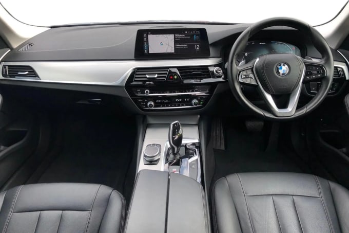2021 BMW 5 Series