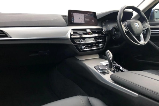 2021 BMW 5 Series