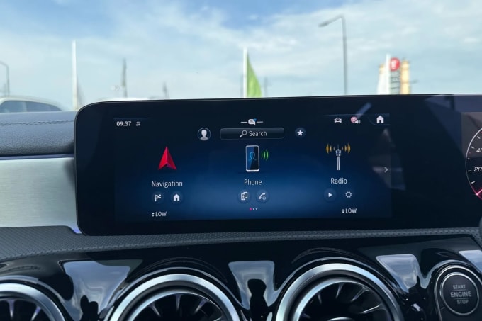 2024 Mercedes-benz Cla Class